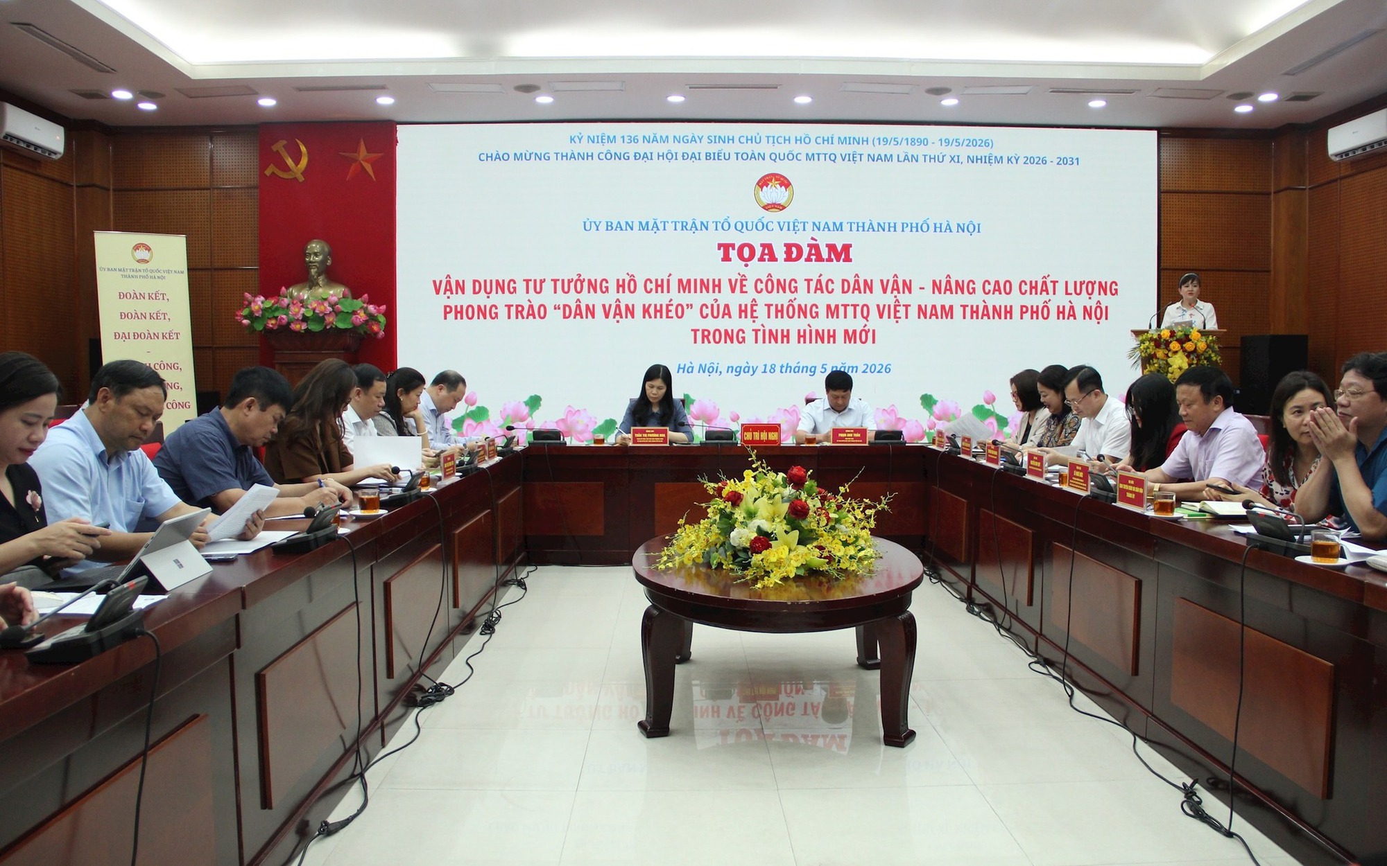 Quang cảnh buổi Tọa đàm.