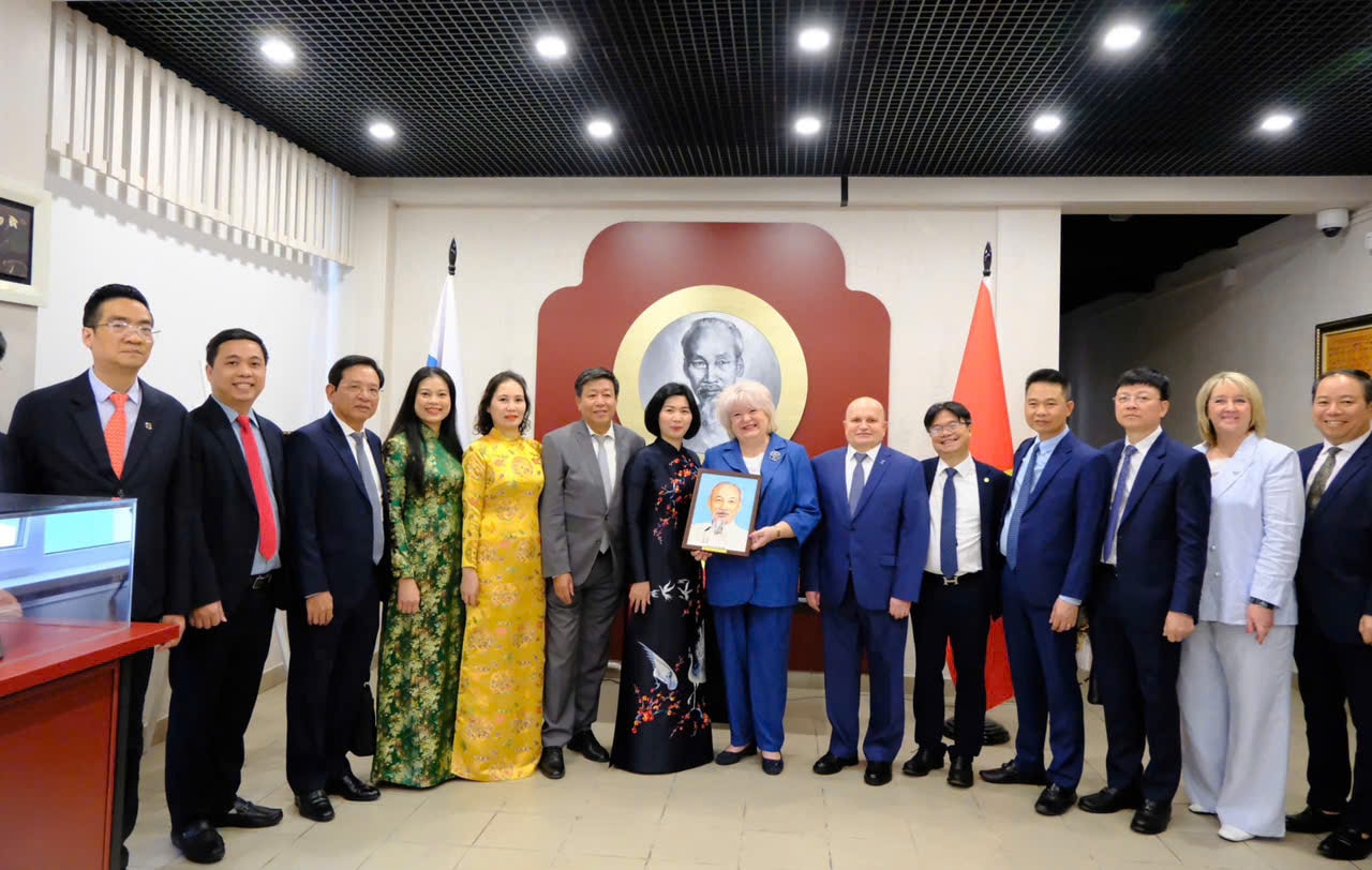 HĐND thành phố Hà Nội thiết lập quan hệ hữu nghị, hợp tác với Hội đồng lập pháp Saint Petersburg, Liên bang Nga- Ảnh 8.