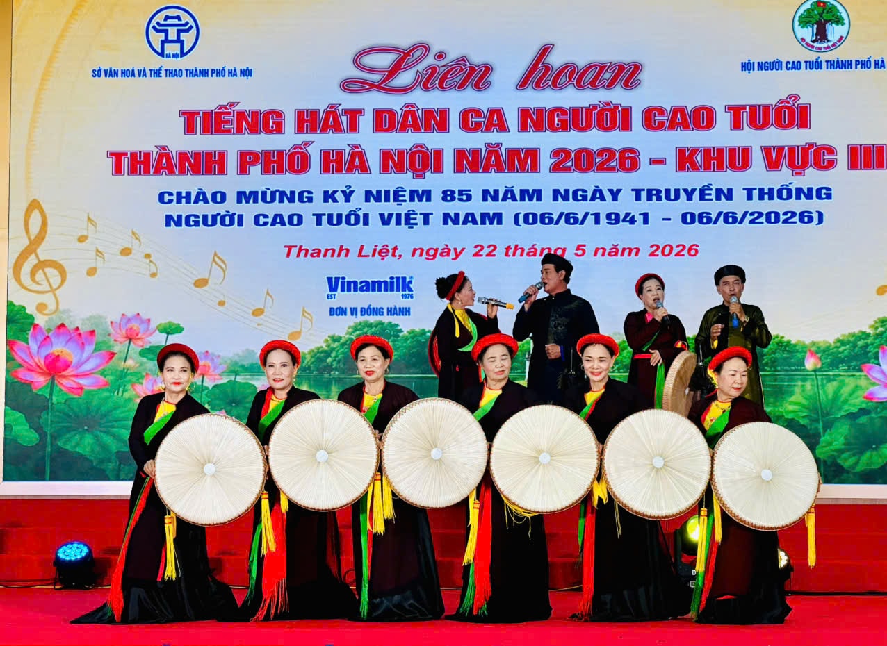 Liên hoan tiếng hát dân ca - Sắc màu văn hóa người cao tuổi Thủ đô- Ảnh 5.