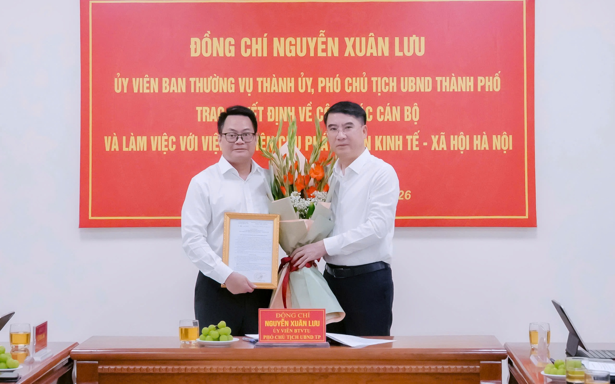 Bổ nhiệm đồng chí Nguyễn Viêt Hùng là Viên trưởng Viên Nghiên cứu phát triển kinh tế - xã hội Hà Nội