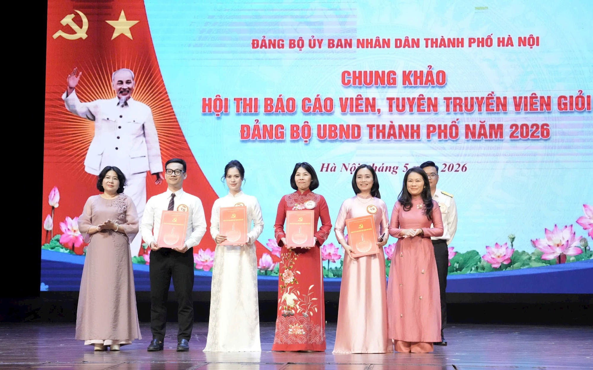 Chung khảo Hội thi Báo cáo viên, tuyên truyền viên giỏi Đảng bộ UBND thành phố Hà Nội- Ảnh 6.