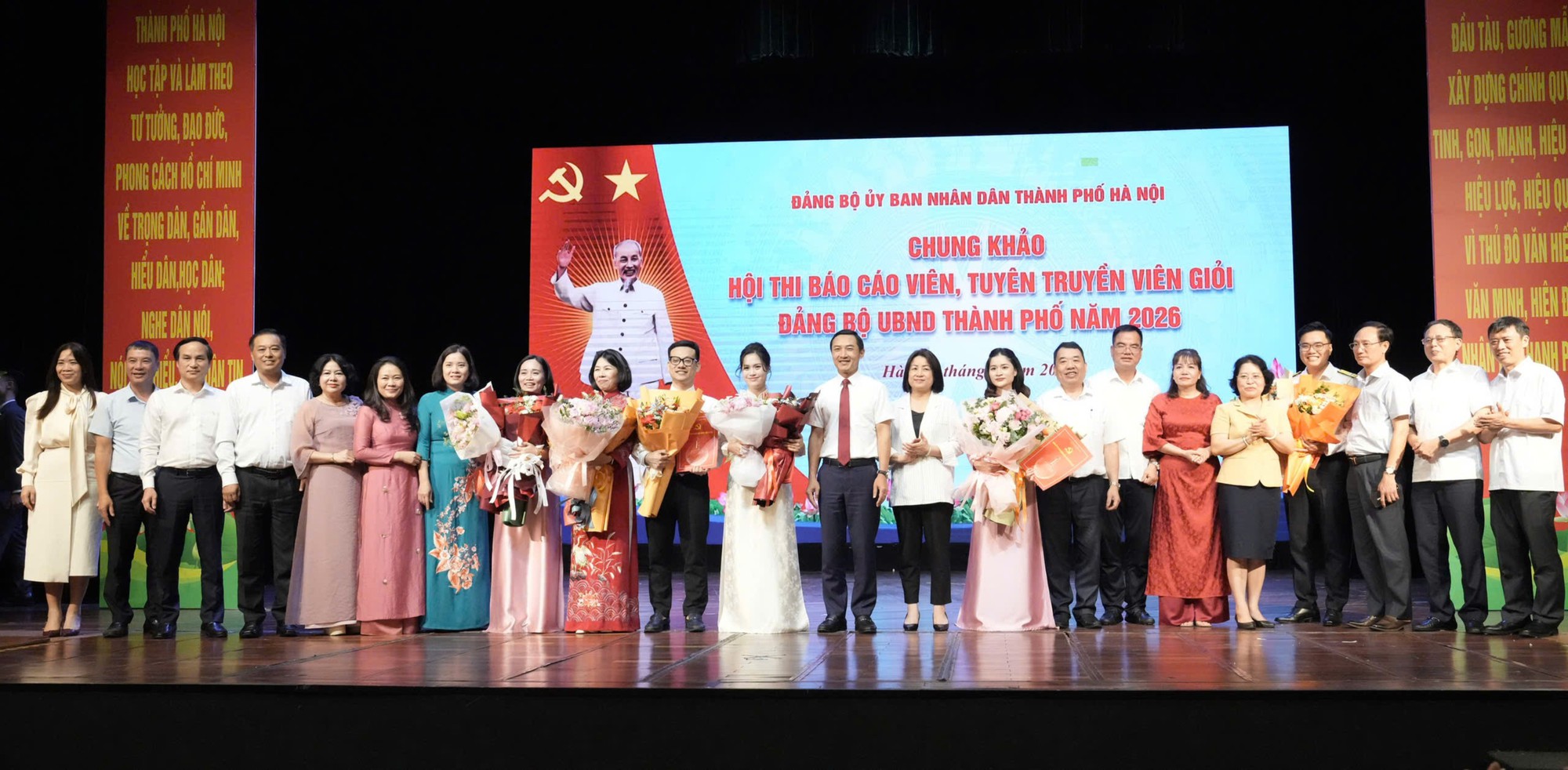 Chung khảo Hội thi Báo cáo viên, tuyên truyền viên giỏi Đảng bộ UBND thành phố Hà Nội- Ảnh 7.