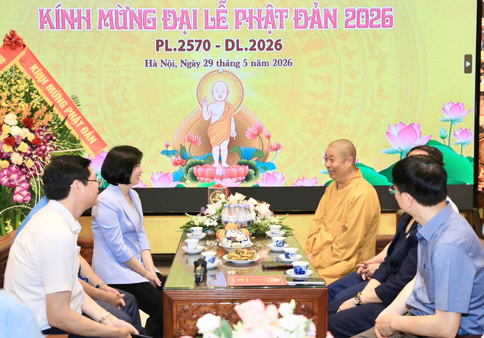 Đồng chí Phùng Thị Hồng Hà thăm, chúc mừng Ban Văn hóa Trung ương Giáo hội Phật giáo Việt Nam- Ảnh 3.