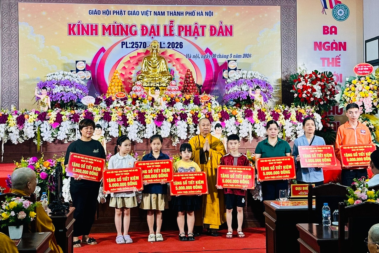 Hà Nội trang trọng tổ chức Đại lễ Phật đản Phật lịch 2570- Ảnh 9.