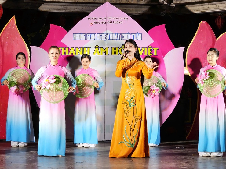 Hanoi brings traditional arts closer to the public- Ảnh 2.