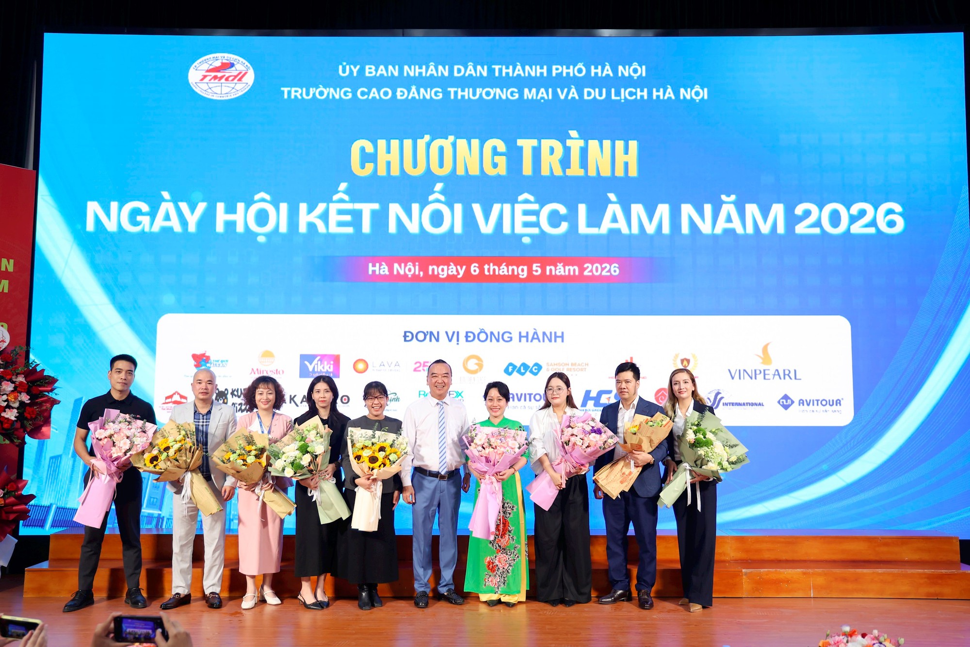 Trường Cao đẳng Thương mại và Du lịch Hà Nội từng bước định hình nghề nghiệp cho sinh viên- Ảnh 2.