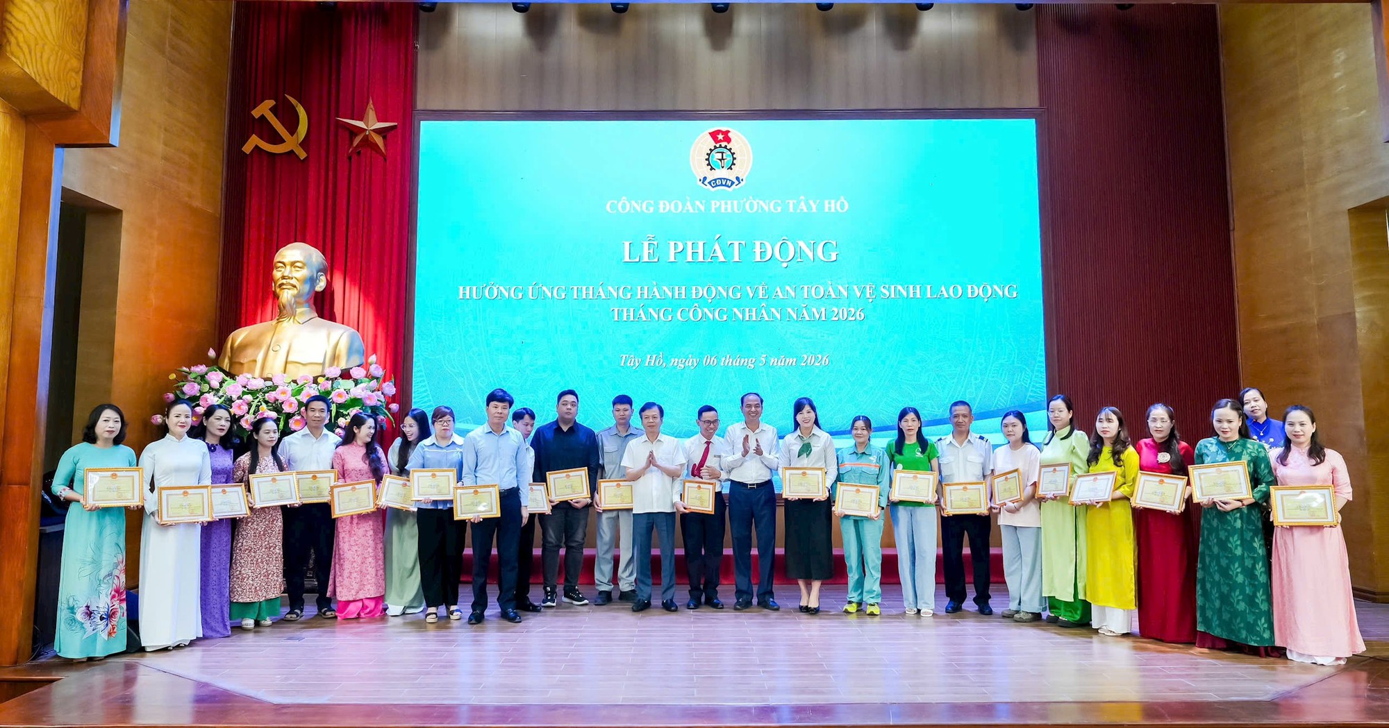 Phường Tây Hồ phát động Tháng hành động về An toàn, vệ sinh lao động và Tháng Công nhân năm 2026- Ảnh 3.