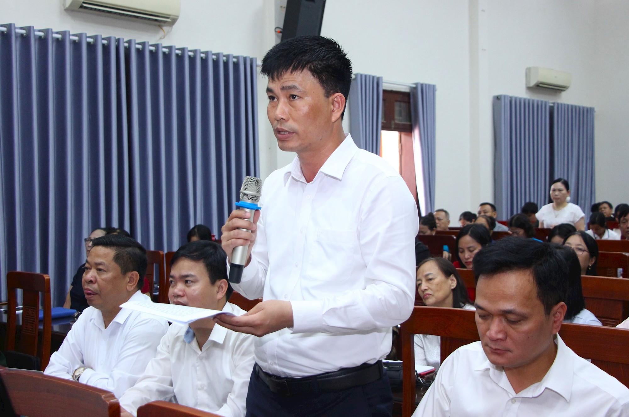 Cử tri kiến nghị đẩy nhanh tiến độ thực hiện dự án nâng cấp, mở rộng Quốc lộ 6- Ảnh 3.