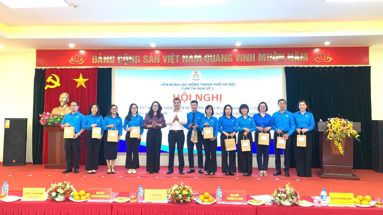 Cụm thi đua số 01 Liên đoàn Lao động Thành phố ký kết giao ước thi đua 2026- Ảnh 1.