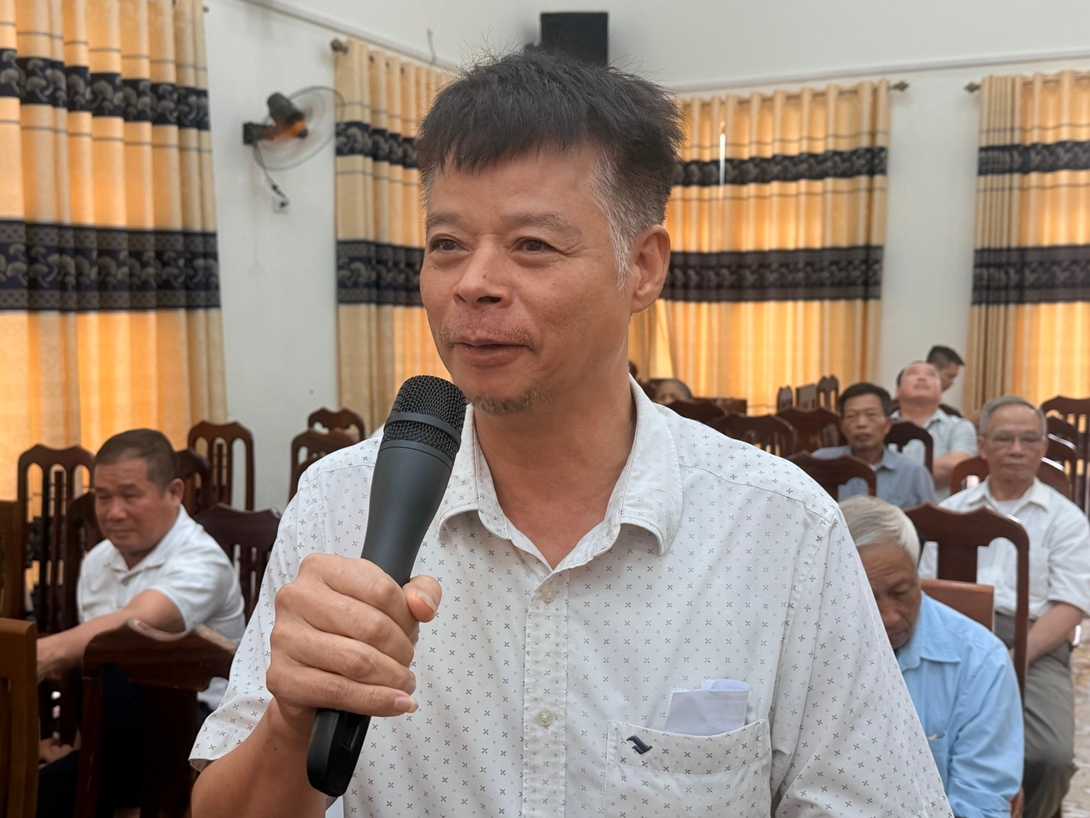 Cử tri kiến nghị nhiều vấn đề dân sinh trước kỳ họp HĐND- Ảnh 3.