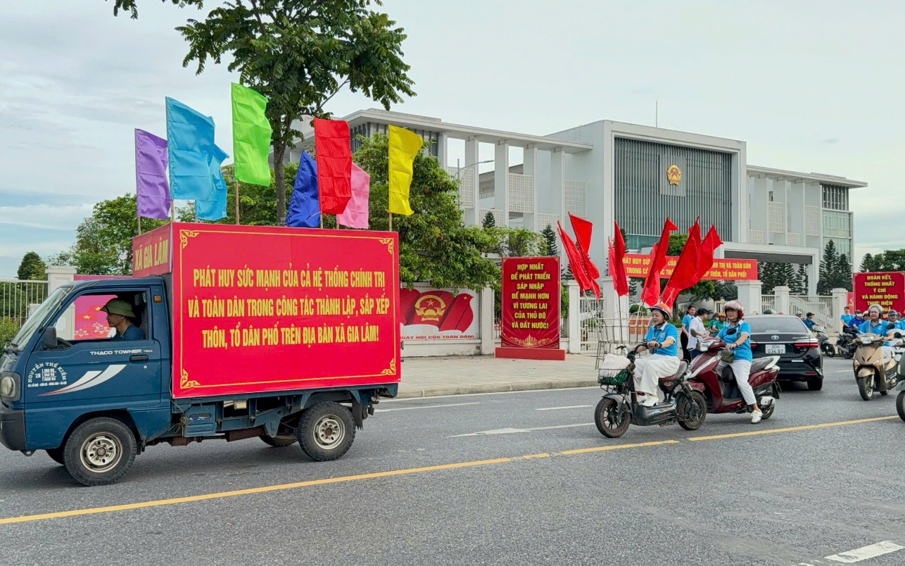 Xã Gia Lâm ra quân tuyên truyền lưu động về Đề án thành lập, sắp xếp thôn, tổ dân phố