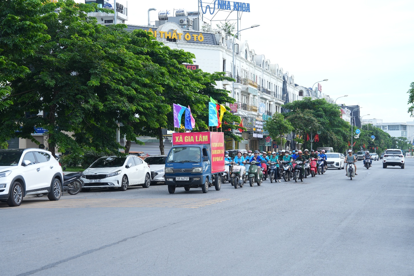 Xã Gia Lâm ra quân tuyên truyền lưu động về Đề án thành lập, sắp xếp thôn, tổ dân phố- Ảnh 2.