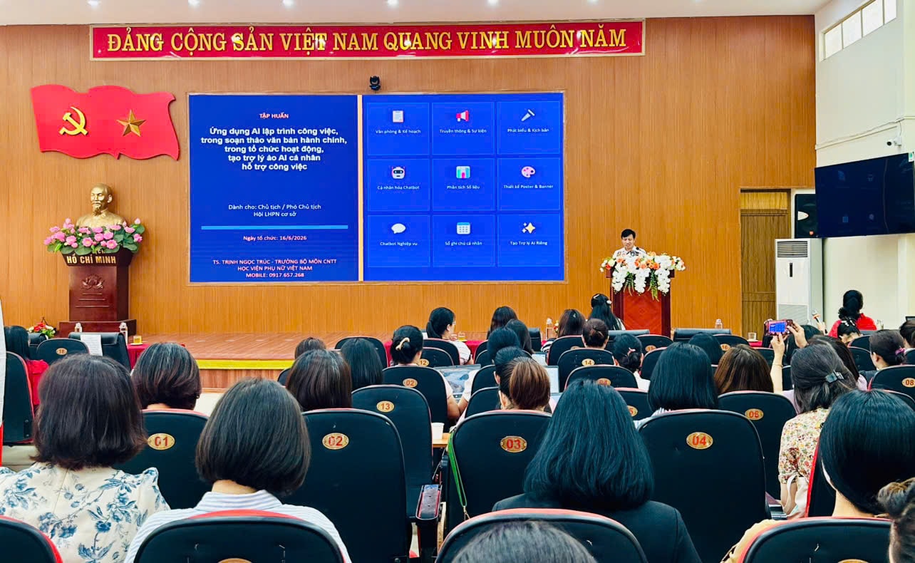 Bồi dưỡng kỹ năng, nâng cao năng lực số cho đội ngũ cán bộ Hội Phụ nữ cơ sở- Ảnh 3.