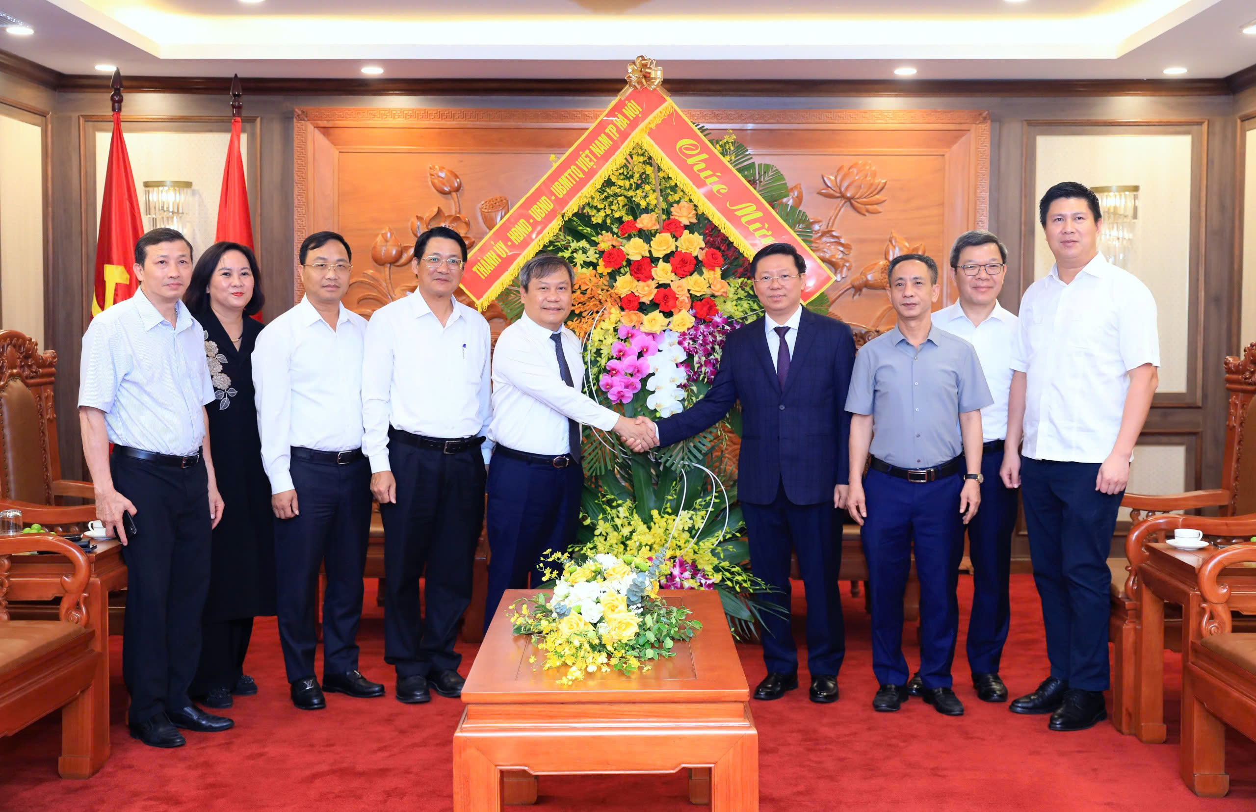 Chủ tịch nước Hà Nội Vũ Đại Thắng thăm và chúc mừng các cơ quan nhân kỷ niệm 101 năm Ngày Báo chí Cách mạng Việt Nam