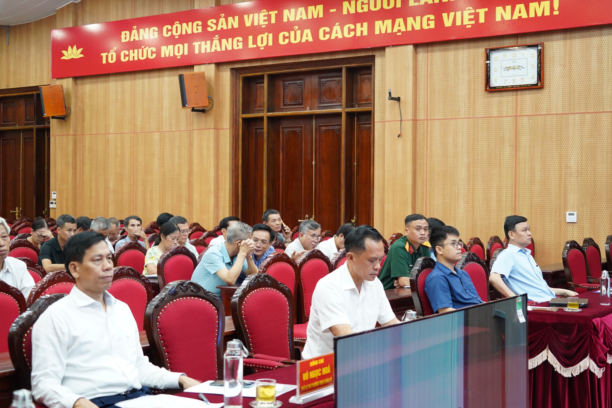 Cử tri kiến nghị nhiều vấn đề dân sinh thiết thực- Ảnh 2.
