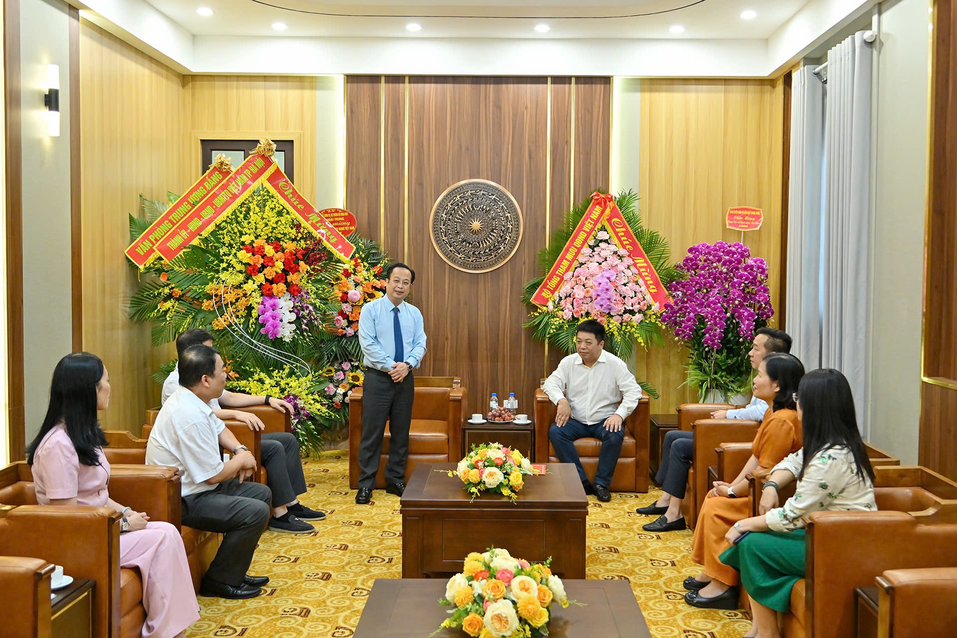 Phó Chủ tịch Thường trực HĐND Thành phố thăm, chúc mừng Báo Nhân Dân Ngày Báo chí Cách mạng Việt Nam- Ảnh 3.