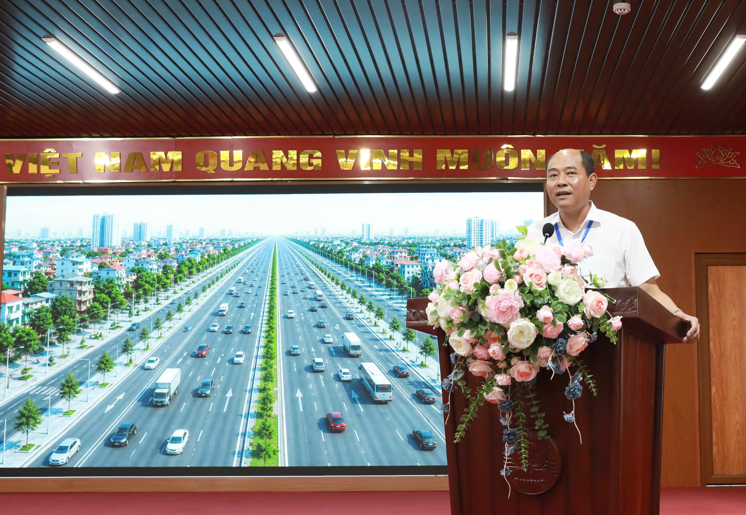 Dự án Trục không gian Quốc lộ 1A: Người dân Định Công ủng hộ chủ trương, mong muốn đảm bảo quyền lợi- Ảnh 7. Dự án Trục không gian Quốc lộ 1A: Người dân Định Công ủng hộ chủ trương, mong muốn đảm bảo quyền lợi- Ảnh 7.