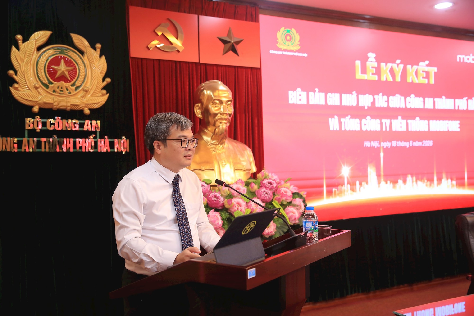 Công an Thành phố và MobiFone ký kết hợp tác toàn diện, chung tay xây dựng Thủ đô thông minh- Ảnh 3.