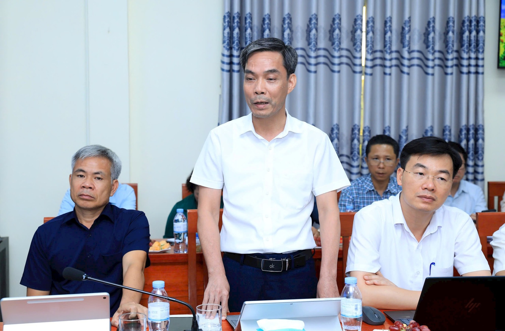 Chủ tịch Hà Nội Vũ Đại Thắng trực tiếp tháo gỡ khó khăn tại các xã, phường Tùng Thiện, Sơn Tây, Đoài Phương- Ảnh 3.