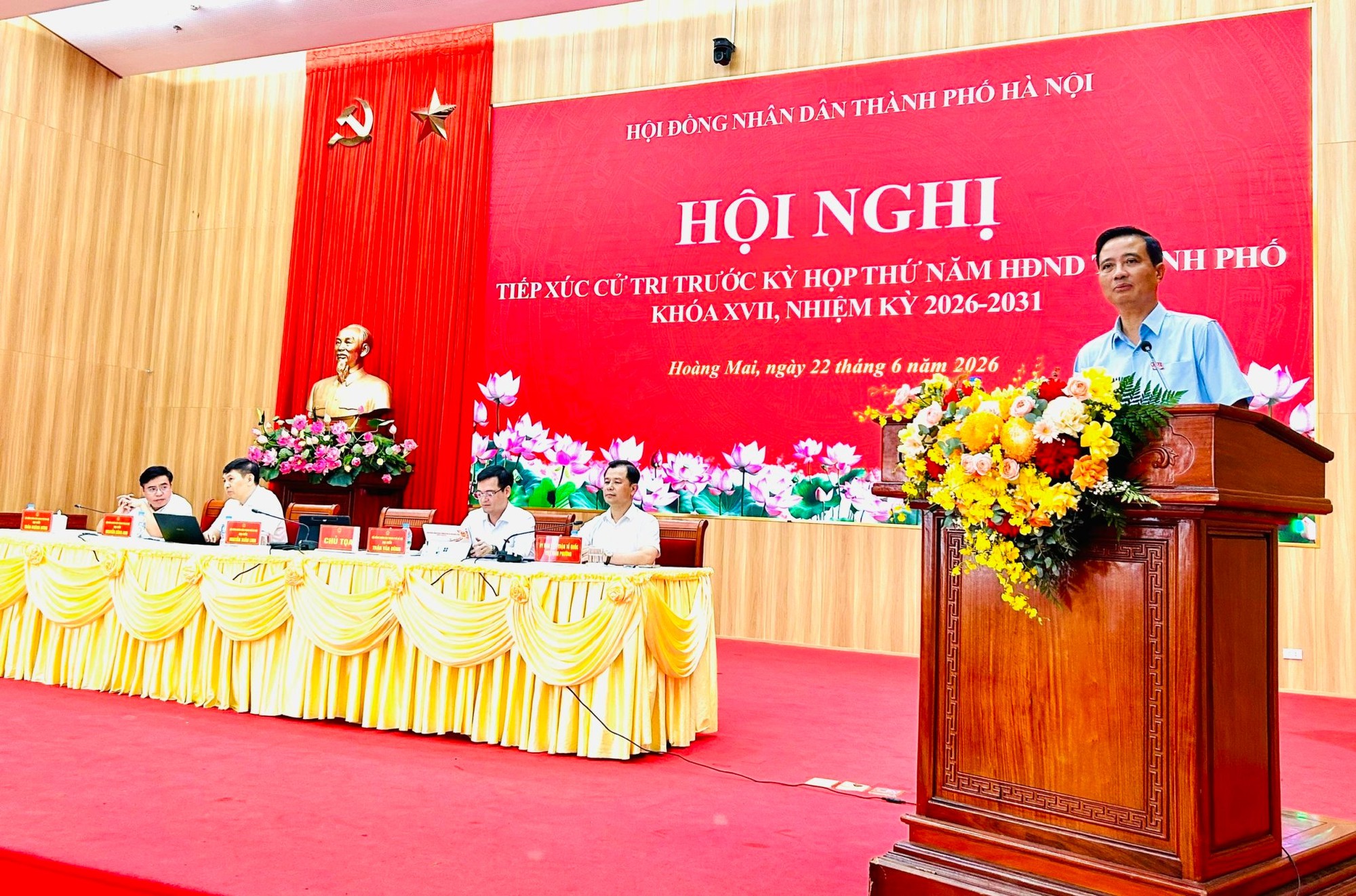 Tổ đại biểu số 8 HĐND thành phố Hà Nội tiếp xúc cử tri- Ảnh 3.