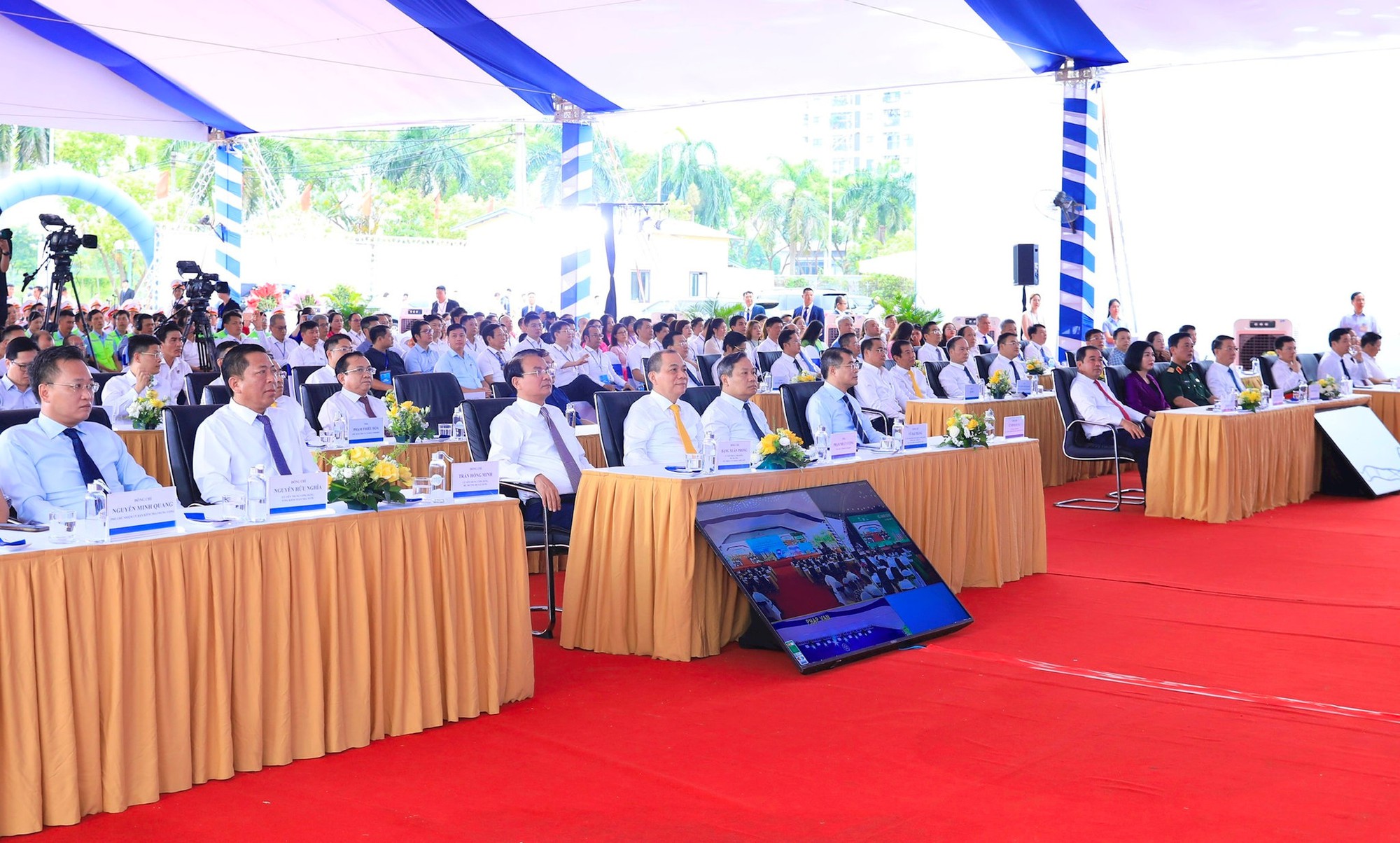 Hà Nội khởi công đồng thời 5 tuyến đường sắt đô thị và 3 dự án nhà ở cho thuê- Ảnh 1.