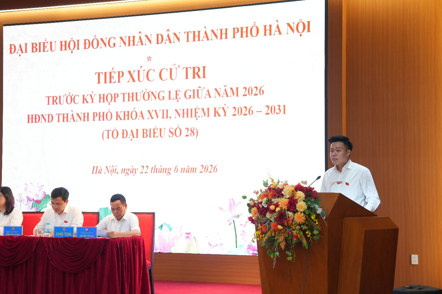 Đại biểu HĐND Thành phố tiếp xúc cử tri các xã Gia Lâm, Thuận An, Bát Tràng, Phù Đổng- Ảnh 1.