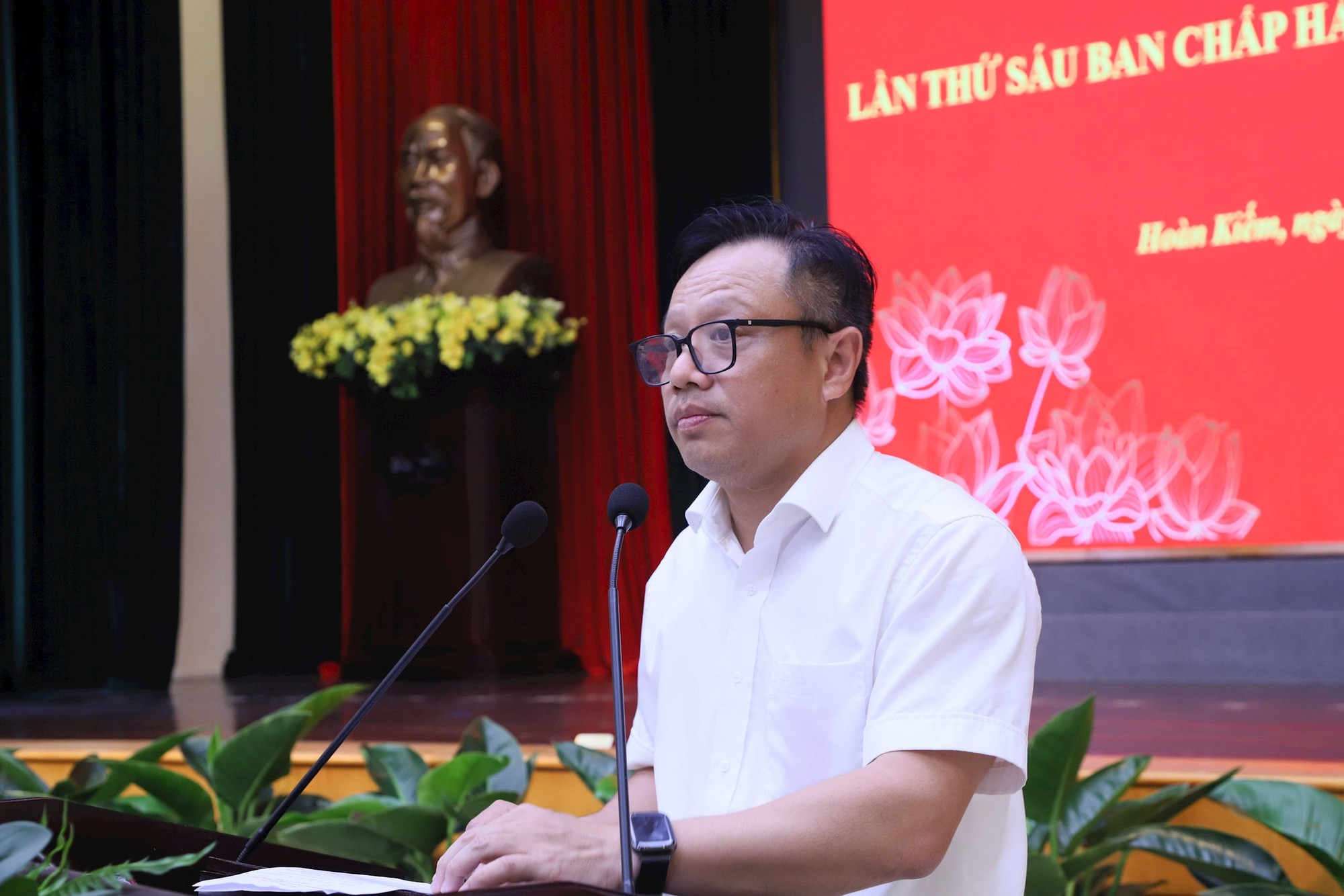 Phường Hoàn Kiếm: Thu ngân sách 6 tháng đầu năm đạt 55,4% dự toán- Ảnh 2.