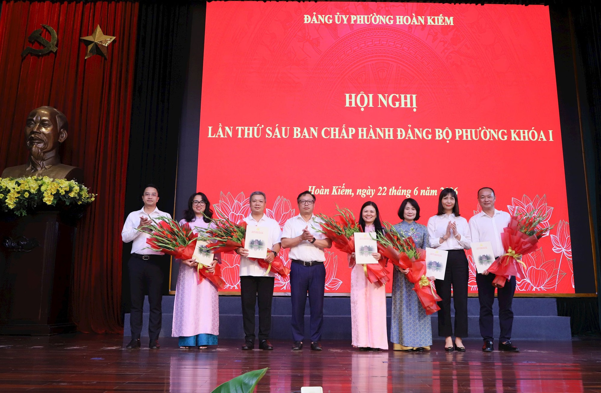 Phường Hoàn Kiếm: Thu ngân sách 6 tháng đầu năm đạt 55,4% dự toán- Ảnh 1.
