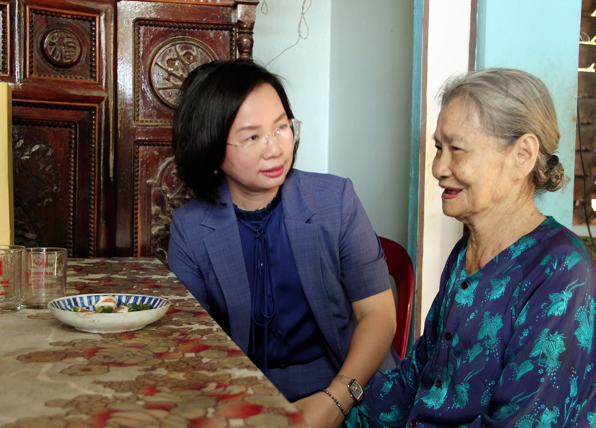 Đoàn đại biểu nhân sĩ, trí thức, tôn giáo tiêu biểu, dân tộc thiểu số Thủ đô tri ân các Anh hùng Liệt sĩ tại Quảng Trị- Ảnh 9.