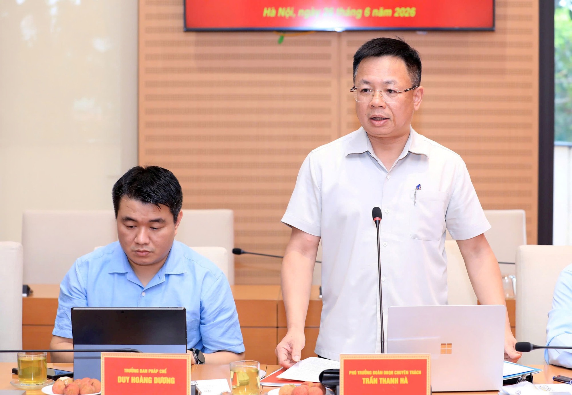 Chủ tịch HĐND Thành phố Phùng Thị Hồng Hà yêu cầu tăng tốc các nhiệm vụ chuyển đổi số- Ảnh 4.