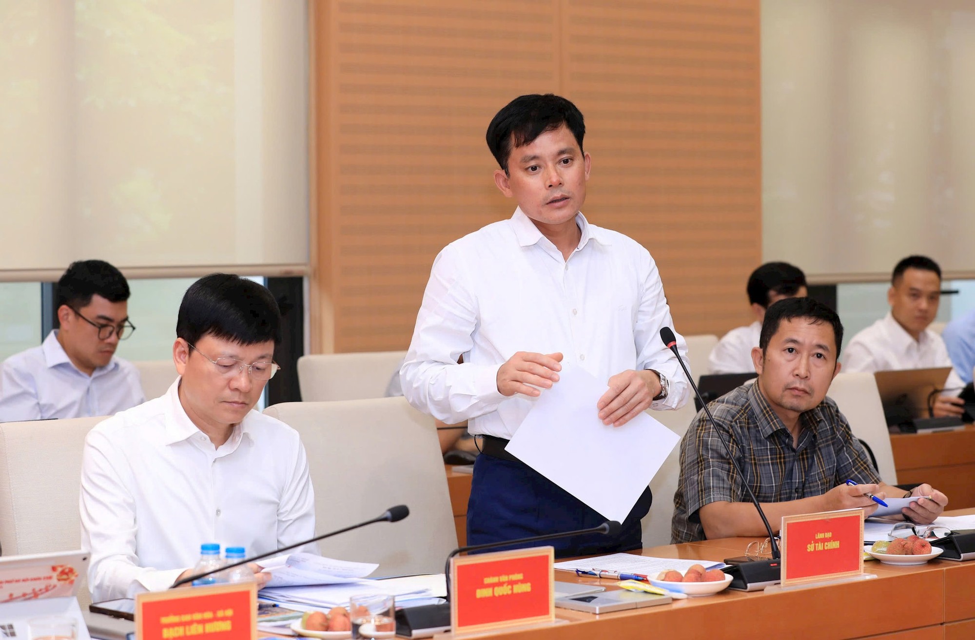 Chủ tịch HĐND Thành phố Phùng Thị Hồng Hà yêu cầu tăng tốc các nhiệm vụ chuyển đổi số- Ảnh 5.