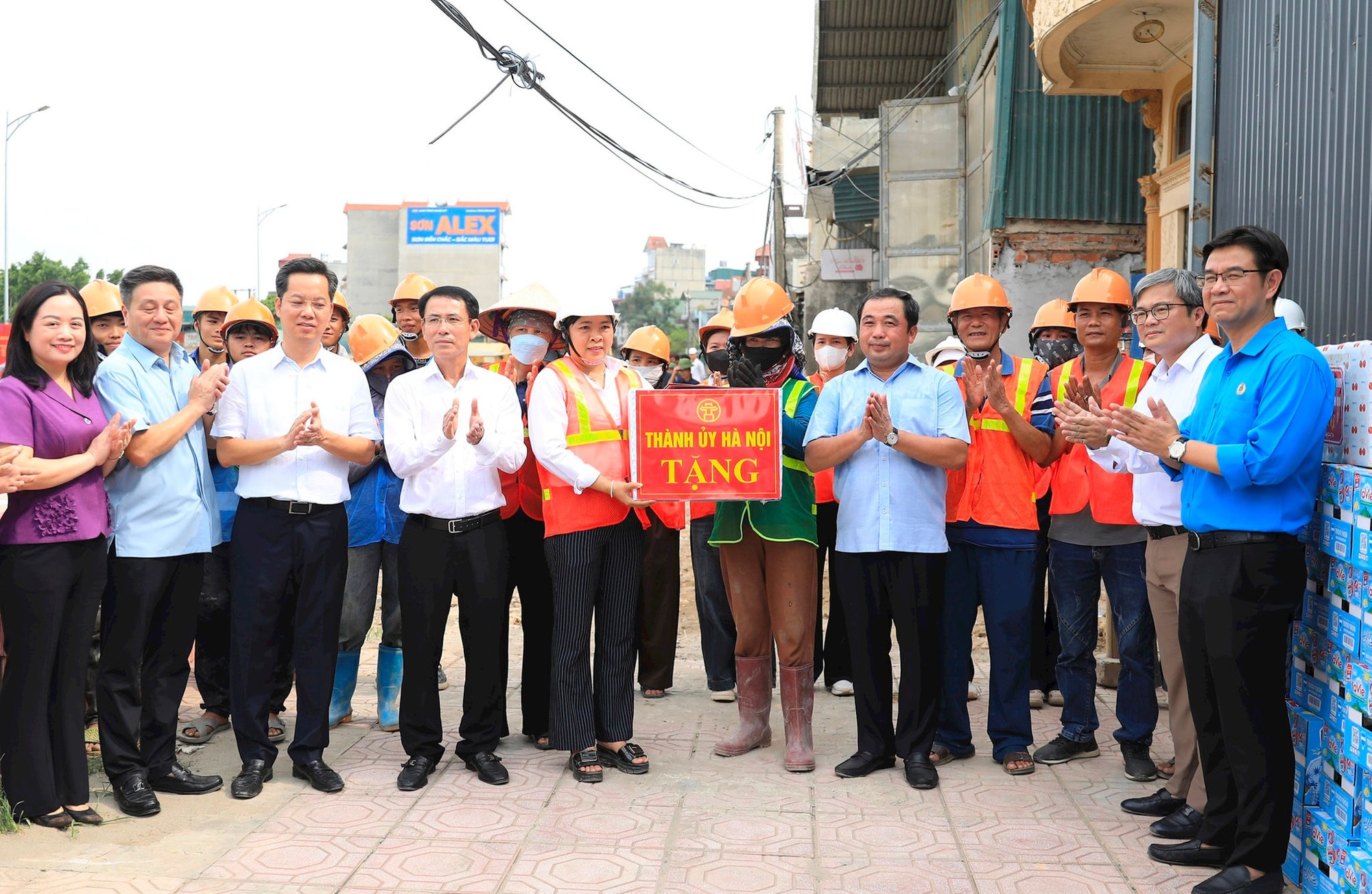 Bí thư Thành ủy Trần Đức Thắng kiểm tra tiến độ một số dự án giao thông trọng điểm của Thủ đô- Ảnh 5.