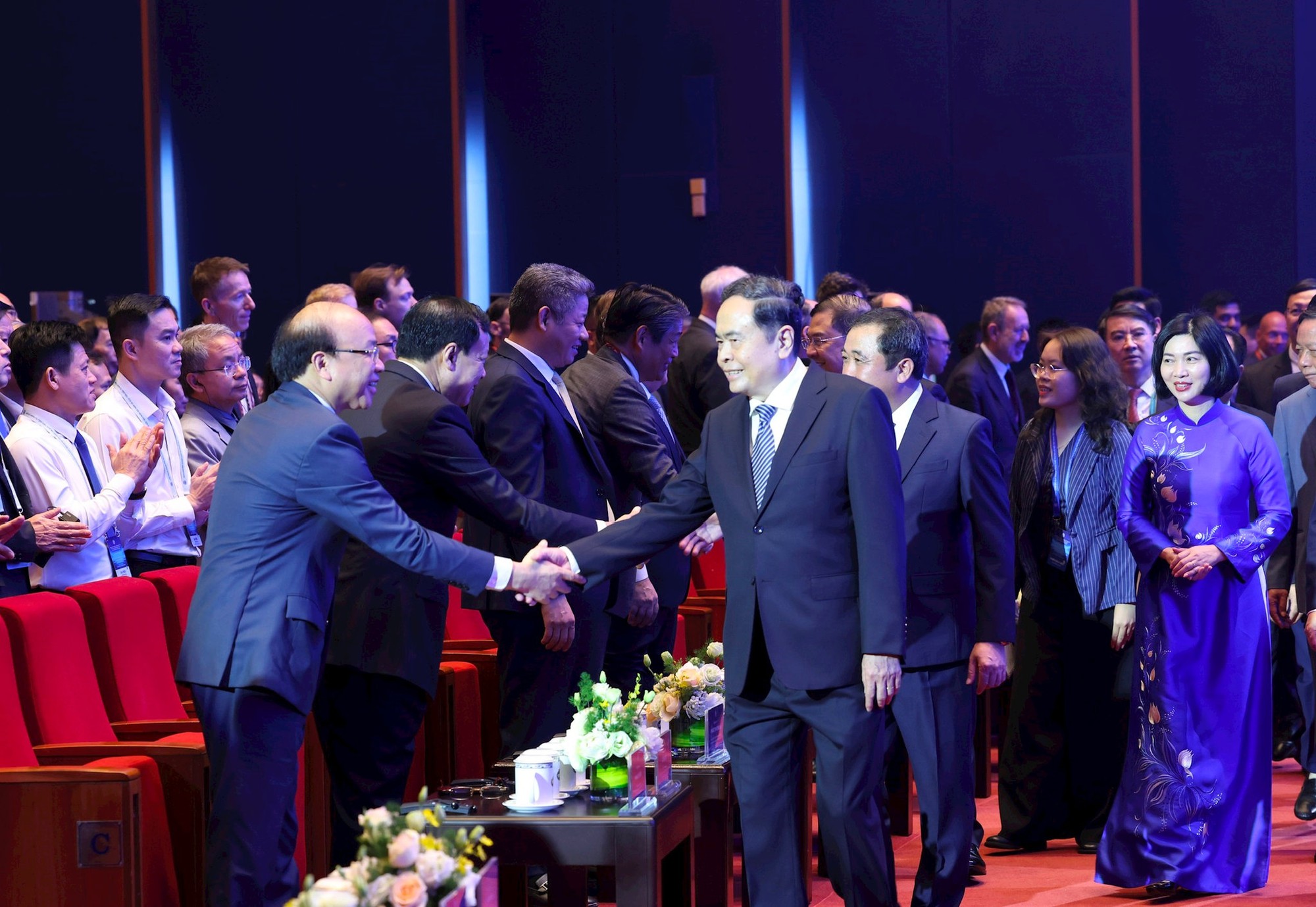 Chủ tịch Quốc hội dự Hội nghị công bố Quy hoạch tổng thể Thủ đô Hà Nội tầm nhìn 100 năm và Xúc tiến đầu tư năm 2026- Ảnh 8.