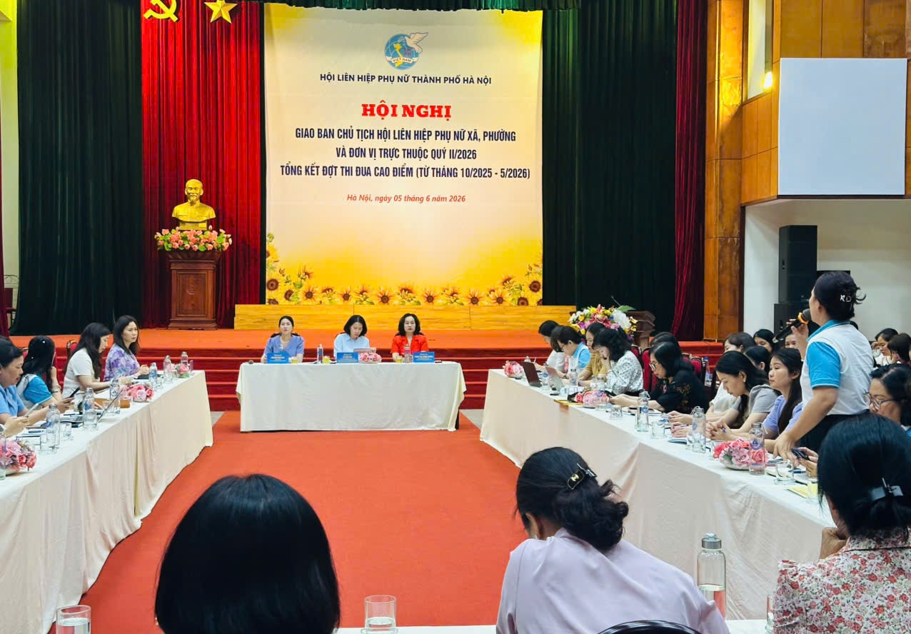 Hội Liên hiệp Phụ nữ Hà Nội giao ban quý II, tổng kết thi đua cao điểm- Ảnh 1.