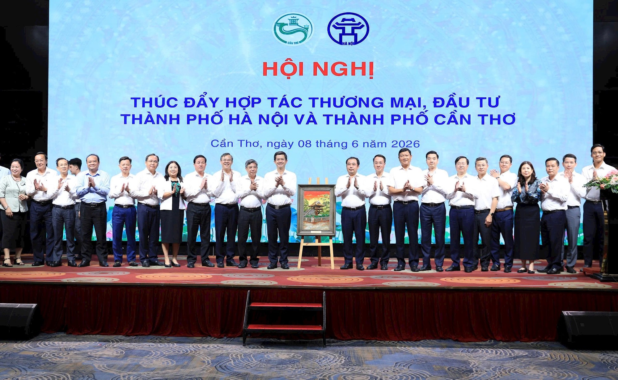 Hà Nội - Cần Thơ tăng cường thúc đẩy hợp tác thương mại, đầu tư- Ảnh 2.