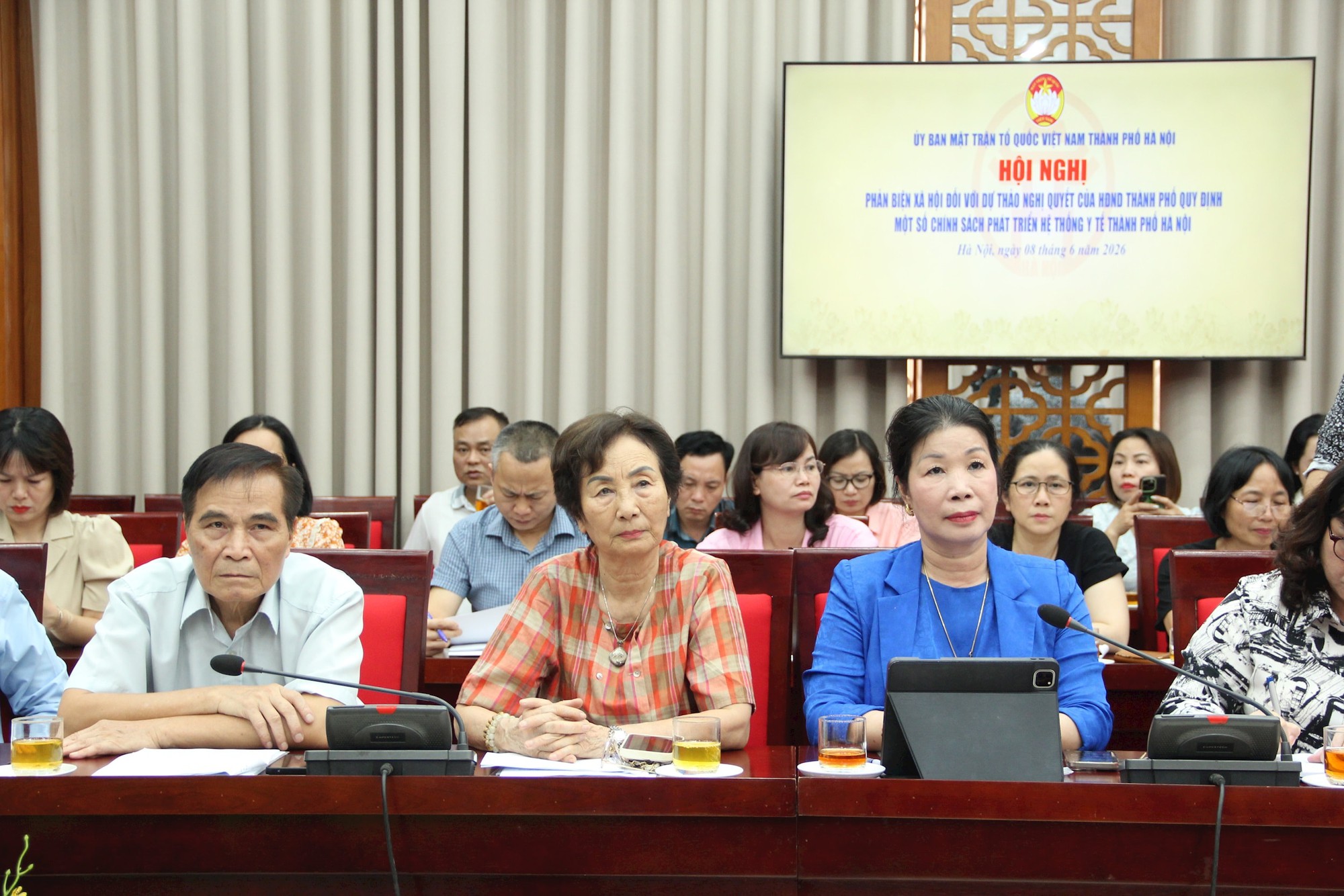 Phản biện xã hội dự thảo chính sách phát triển y tế Hà Nội- Ảnh 2.