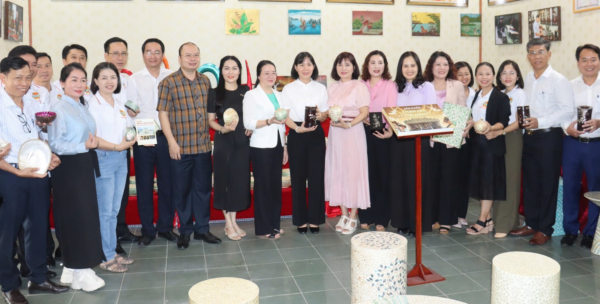 Hội Nông dân thành phố Hà Nội, Đà Nẵng và Đồng Nai ký kết phối hợp giai đoạn 2026-2030- Ảnh 2.