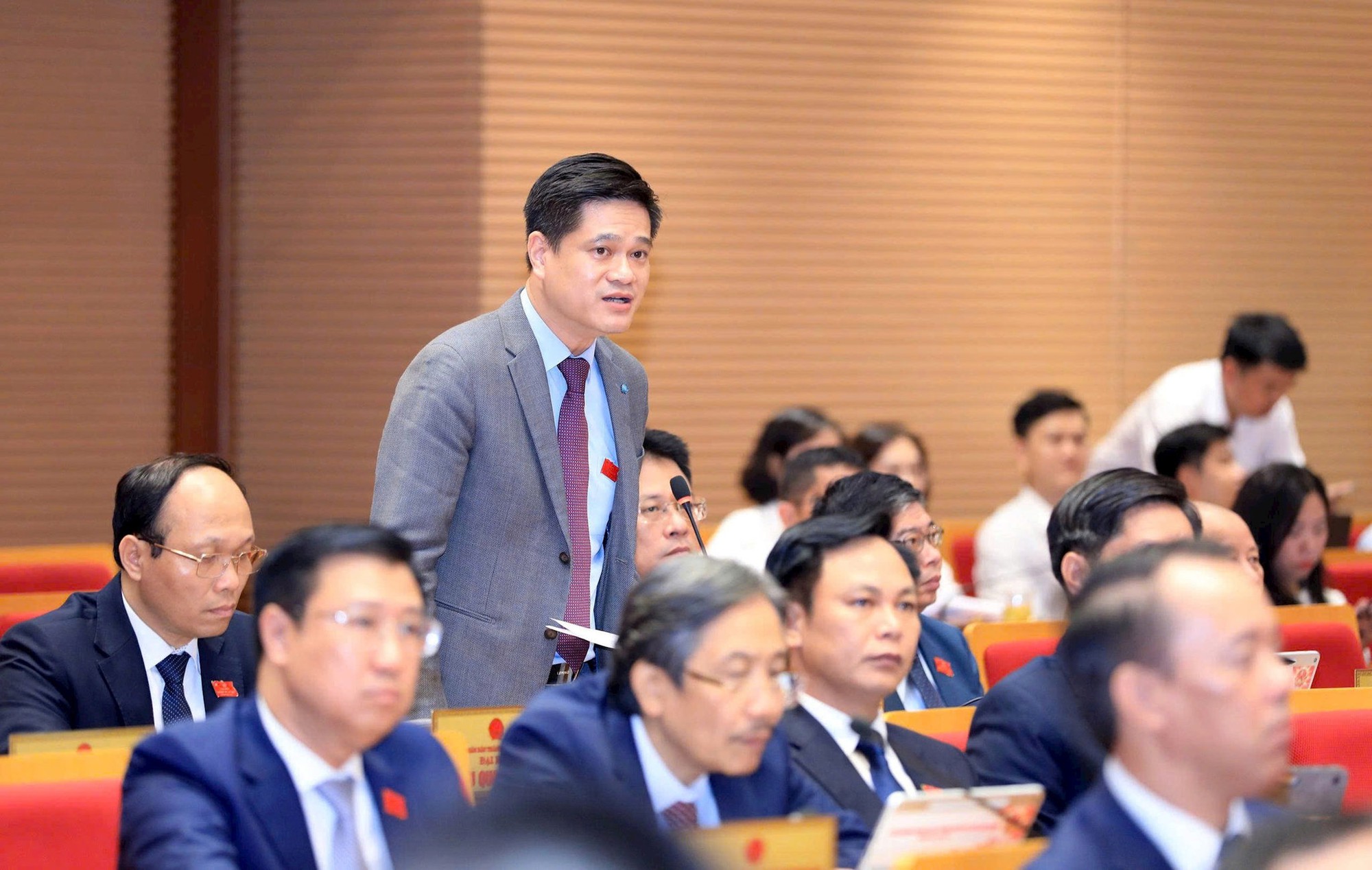Đại biểu HĐND thành phố Hà Nội thảo luận nhiệm vụ trọng tâm phát triển kinh tế - xã hội- Ảnh 1. Đại biểu HĐND thành phố Hà Nội thảo luận nhiệm vụ trọng tâm phát triển kinh tế - xã hội- Ảnh 1.