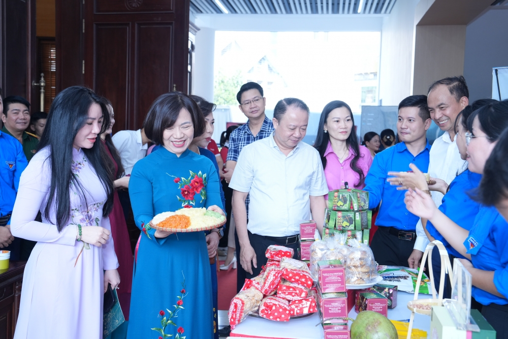 Quận Tây Hồ hưởng ứng Ngày Chuyển đổi số quốc gia năm 2024- Ảnh 4.