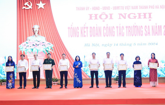 Bồi đắp thêm tình yêu, lòng tự hào về biển đảo qua mỗi chuyến đi
