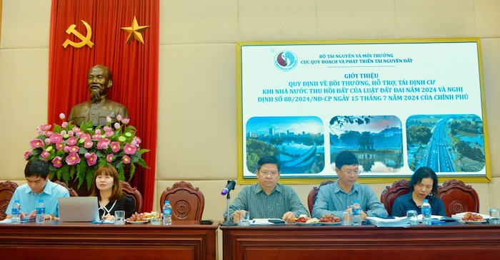 Tập huấn về các quy định mới của Luật Đất đai 2024