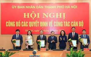 UBND thành phố Hà Nội công bố các quyết định về công tác cán bộ