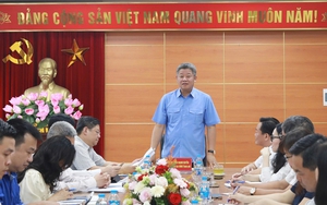 Khắc phục khó khăn để phục vụ tốt nhất cho người dân