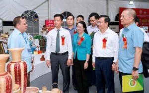 Khai mạc Hội chợ thương hiệu hàng xuất khẩu Việt Nam năm 2025