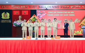 Thăm, chúc Tết lực lượng CSGT Thủ đô và Tòa Tổng Giám mục Hà Nội