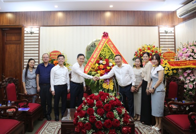 Phó Chủ tịch UBND Thành phố Hà Minh Hải chúc mừng Cổng Thông tin điện tử Chính phủ- Ảnh 1.