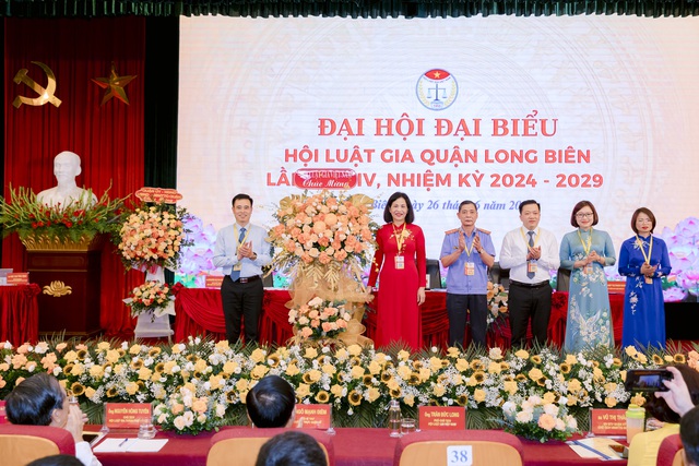 Đại hội đại biểu Hội Luật gia quận Long Biên khoá IV, nhiệm kỳ 2024-2029- Ảnh 1.