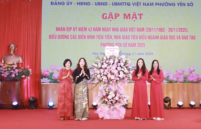 Phường Yên Sở biểu dương các điển hình tiên tiến, nhà giáo tiêu biểu- Ảnh 1.