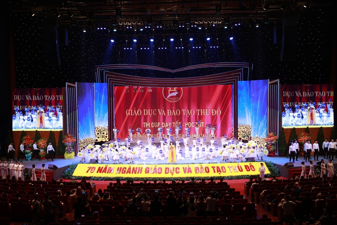 Những hình ảnh ấn tượng tại Lễ kỷ niệm 70 năm thành lập ngành Giáo dục và Đào tạo Thủ đô- Ảnh 18.