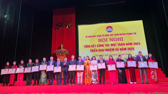 Huyện Thanh Trì tổng kết công tác Mặt trận năm 2024, triển khai nhiệm vụ năm 2025- Ảnh 5.